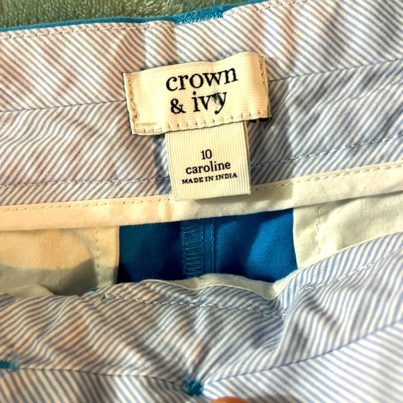 Ladies Crown & Ivy Caroline Shorts, Size 10, blue, everything works - Picture 2 of 4